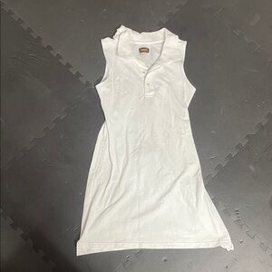 White Sleeveless Dress